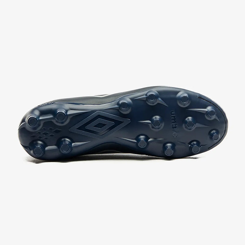 Chuteira Campo Umbro Class