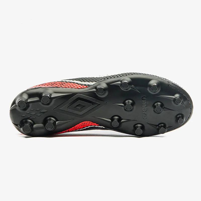 Chuteira Campo Umbro Force