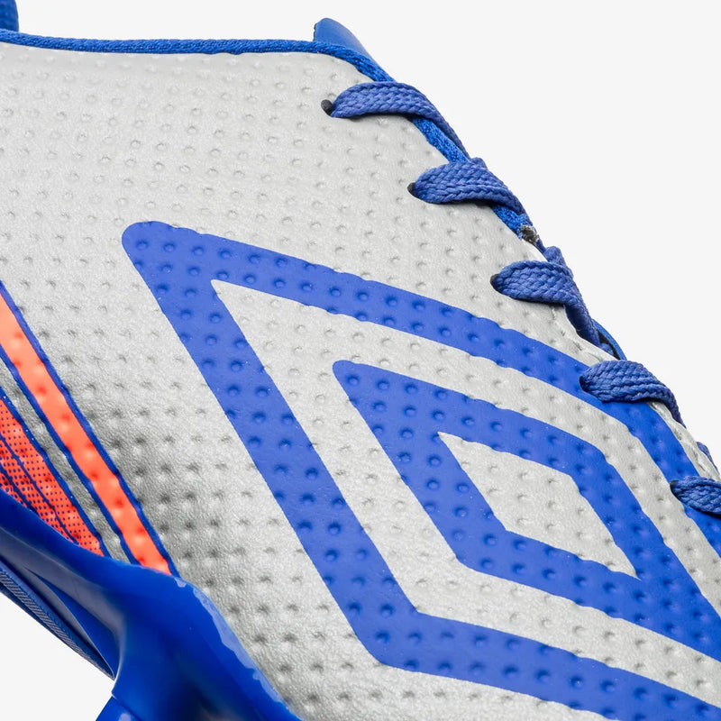 Chuteira Campo Umbro Force